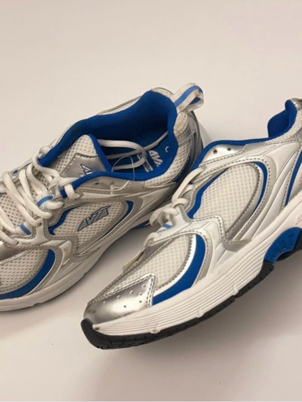 Avia Men's Silver and Blue Athletic Sneakers